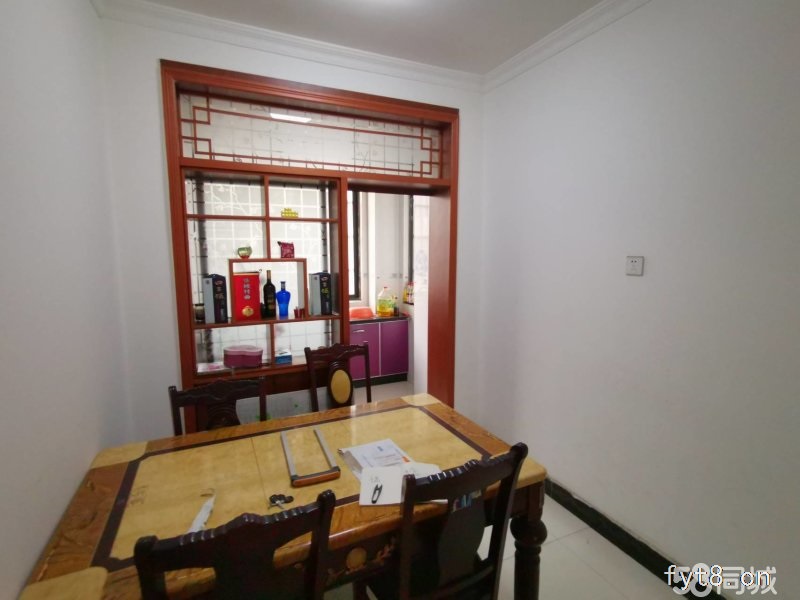 诚心出售 欧陆花苑 满五年 可随时过户 可以按揭 采光极好